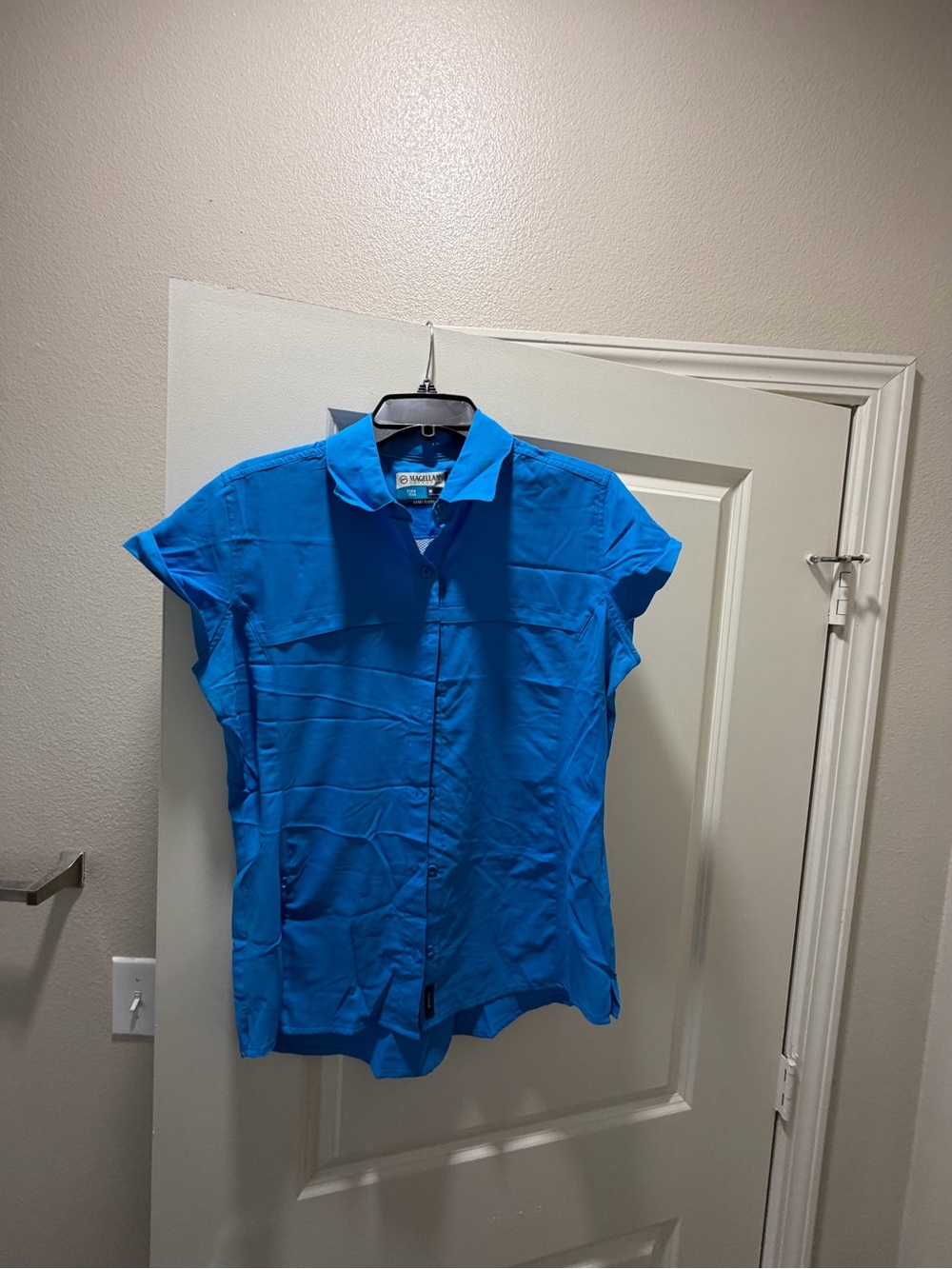 Magellan Outdoors Bright Blue Short-Sleeve Button Shirt